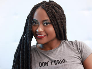 Picture of the sexy profile of KyaraPride, for a very hot webcam live show !