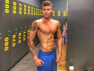 JustinBradley - Live cam porno avec ce Homme à la chevelure d'or sur le site Xlove-Gay 