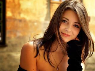 YourRadiantAngel - Chat sex with a White XXx young lady 