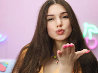 HoneyNancyy Xlove Webcam Model - Profile & Free Live Sex Show ...