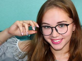 תמונת פרופיל סקסית של AmelieLoveF למופע חי מאוד סקסי!